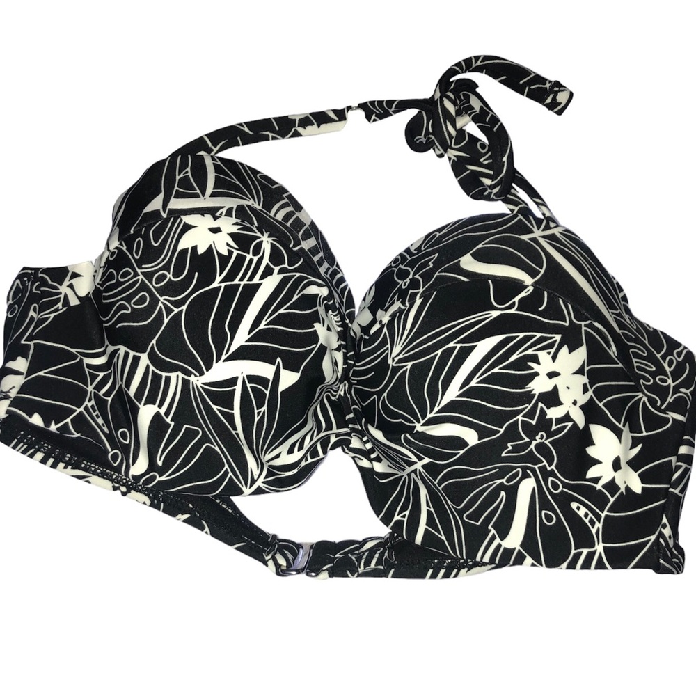 Black and White Bikini Set